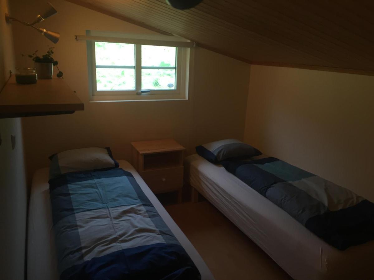 Hvammur 2 Guesthouse Red House بلونديوس المظهر الخارجي الصورة